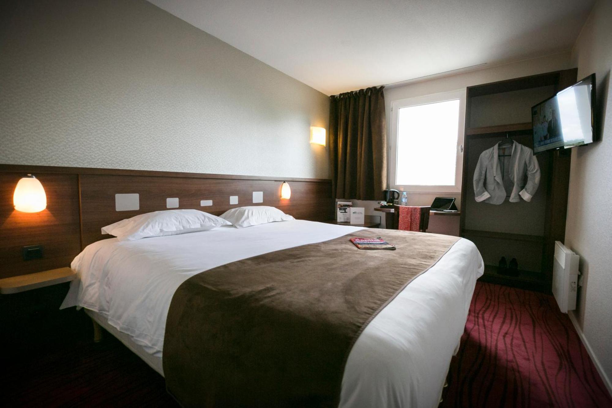 Brit Hotel Rennes Le Castel Eksteriør billede