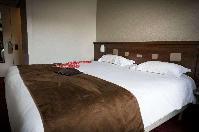 Brit Hotel Rennes Le Castel Værelse billede