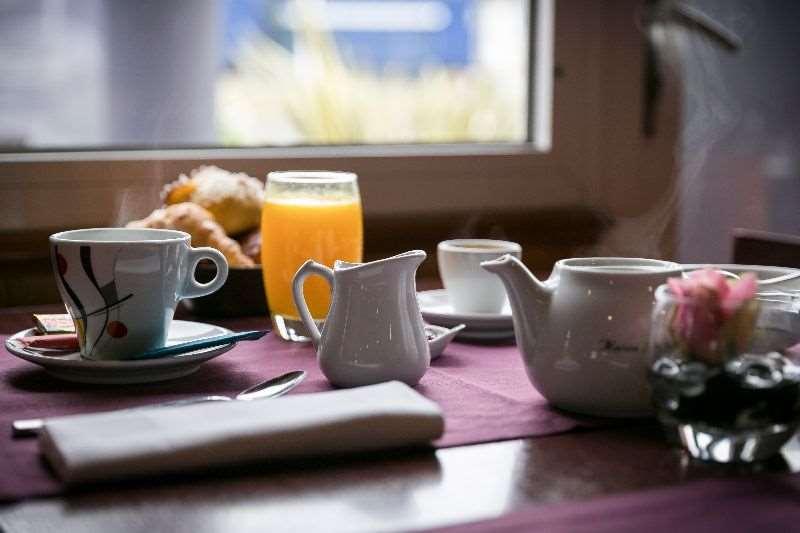 Brit Hotel Rennes Le Castel Restaurant billede